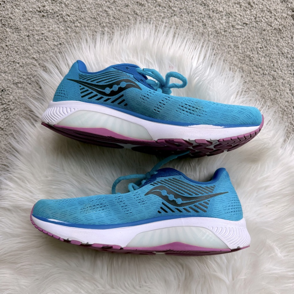*New Condition! Saucony Guide Series Women's Running Shoes